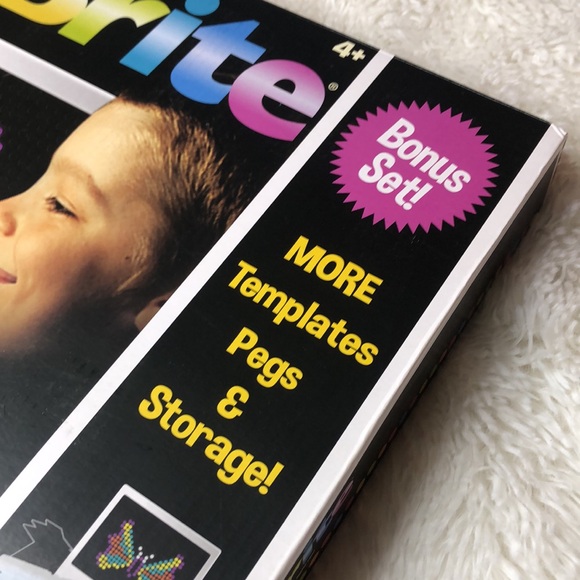 Light Brite Bonus Set More Templates, Pegs and Storage Hasbro - Picture 3 of 8